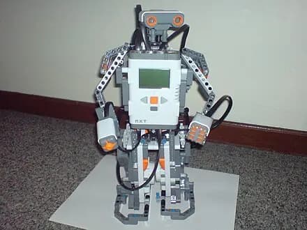 Lego-mind-storms-NXT-alpha-rex